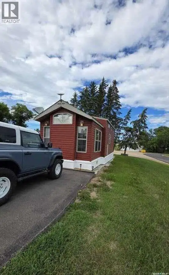 301 Railway STREET Paradise Hill, Saskatchewan in Houses for Sale in Prince Albert - Image 3