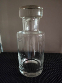 Glass Thick 1/4" Decanter, 9"x3.75", weighted bottom and top