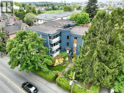 Welcome to Unit 5 at 1331 Johnson Street, a spacious, south-facing 2-bedroom, 2-bathroom condo offer...