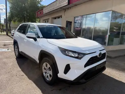 **CARS TRUCKS SUV 4X4 VAN AWD EDMONTON FINANCING AVAILABLE EASY FINANCING ** 2024 TOYOTA RAV4 ALL WH...
