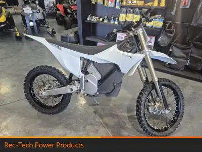 2023 Stark Future MX 1.0 Alpha 2023 Stark Varg Alpha Condition: Used / Pre-Owned Year: 2023 Model: S...