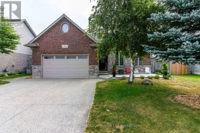 Welcome to small-town living at its finest! Built in 2007 by Scott Stewart Construction, this except...