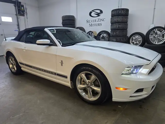 2014 Ford Mustang, 6 Speed, No accident, Local, ONLY 64kms