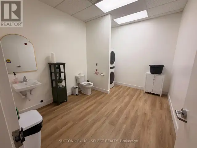 275 COLBORNE STREET London East (East K), Ontario in Commercial & Office Space for Rent in London - Image 9