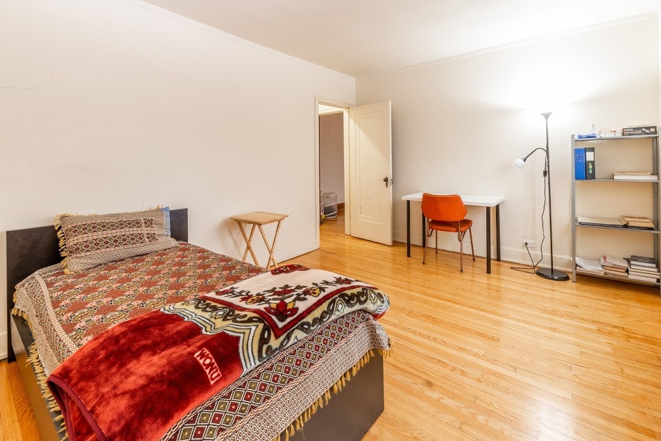 191 Colony St- Sanhurst Apts- Studio 4