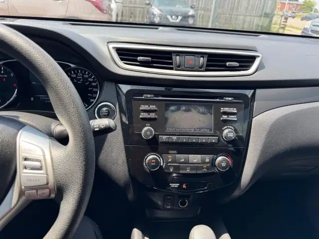 2016 Nissan Rogue SV, AWD, WELL SERVICED, CERTIFIED in Cars & Trucks in London - Image 16