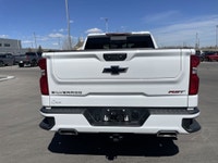 AMVIC Licensed Dealer 13.4 Diagonal Infotainment Touchscreen | 5.3L EcoTec3 V8 Engine | Z71 Off-Road... (image 7)