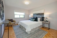 Realstar's Rockliffe Park Suites offers an exceptional opportunity to live in Downtown Oakville. We... (image 5)