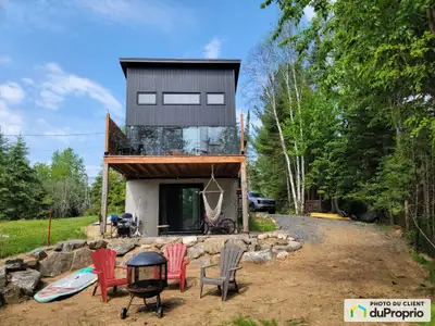 Maison chalet bord de l'eau, moderne construction 2022 -2 chambres + une mezzanine, 1 salle de bain...