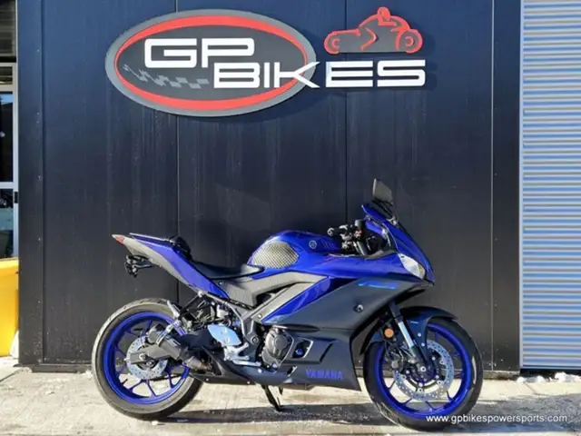 2023 Yamaha YZF-R1 R3 in Sport Bikes in Oshawa / Durham Region - Image 3