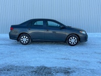 2013 Toyota Corolla CE Sedan 1.8L FWD Livraison partout au Québec possible ** Tous les échanges sont... (image 7)