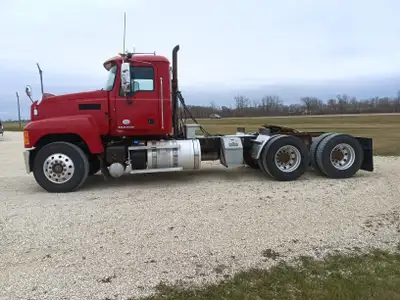 445 HP MACK MP8, 18 SPD STANDARD, 22.5" TIRES, ALUMINUM WHEELS, 4X4 DIFF LOCKS, 3:90 GEAR RATIO, 12,...