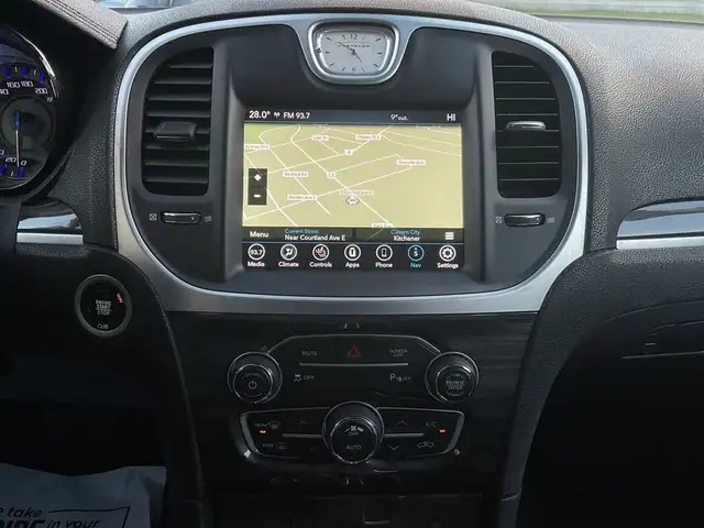 2022 Chrysler 300 Touring L AWD - LTHR! NAV! BACK-UP CAM! BSM! in Cars & Trucks in Kitchener / Waterloo - Image 21