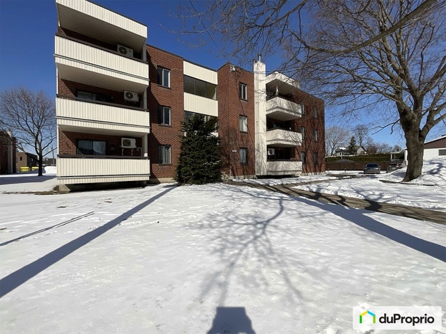 $349,500 - Condominium in Pointe-Aux-Trembles / East Montreal — photo 2