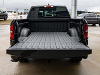 Welcome to 400 Chrysler Dodge Jeep Ram. 3.92 REAR AXLE RATIO,WHEELS: 20 X 9 ALUMINUM PAINTED CLAD (S... (image 7)