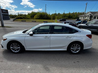 2023 Honda Civic EX White FWD CVT 2.0L I4 DOHC 16V i-VTEC Odometer is 40261 kilometers below market... (image 4)