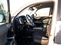 CARGET AUTOMOTIVE is thrilled to offer this 2021 Toyota Tacoma Double Cab, a rugged midsize pickup o... (image 9)