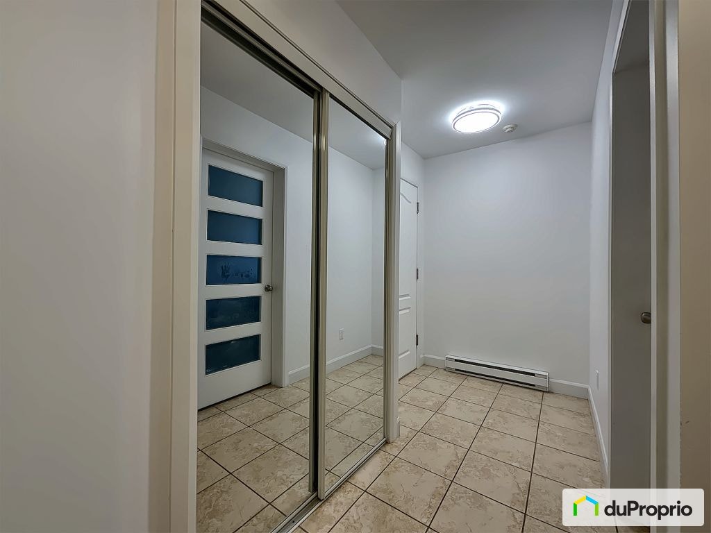 $339,000 - Condominium for sale in Longueuil (St-Hubert) — photo 3