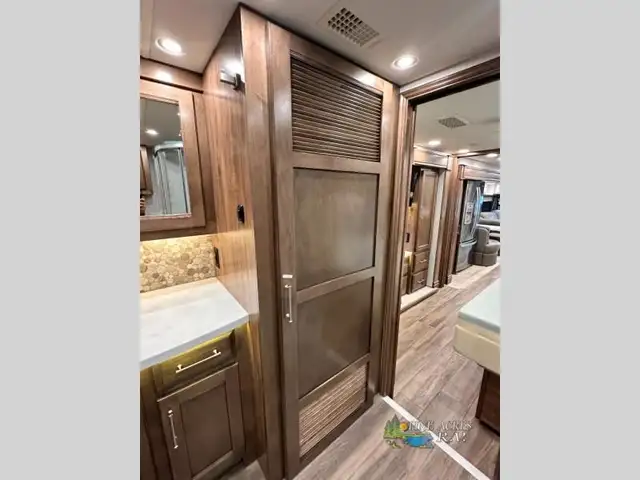 2022 Entegra Coach Aspire 44W 450 h.p. Diesel 11 K Miles in RVs & Motorhomes in Moncton - Image 54