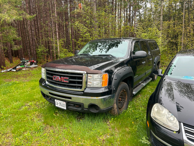 2012 gmc sierra parts truck in Cars & Trucks in Trenton - Image 2