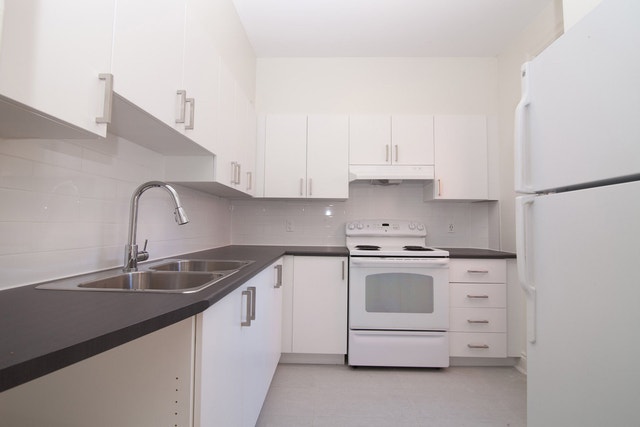 3710 Chemin Queen Mary — photo 2