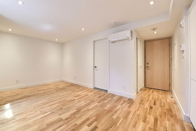 3195 Van Horne Avenue — photo 3