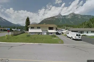 4 bedroom house for sale Elkford British Columbia Email please give me little detail about yourself...