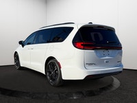 This 2026 CHRYSLER PACIFICA LIMITED has the following options Nappa Lthr Buckets Seats W S Logo, Ful... (image 3)