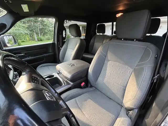 2023 RAM 1500 SLT542978552796303362