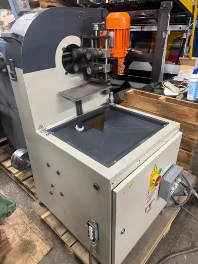 Pipe Polisher | Tube Sander | Pipe Grinder | Pipe Rust Remover Sahinler BT-114 S Tube Polishing / Sa...