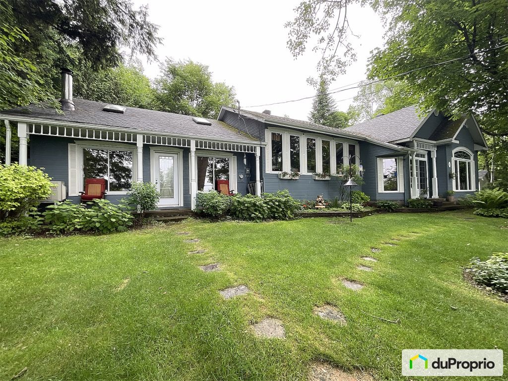 $649,000 - Bungalow for sale in St-Jean-De-Matha — photo 1