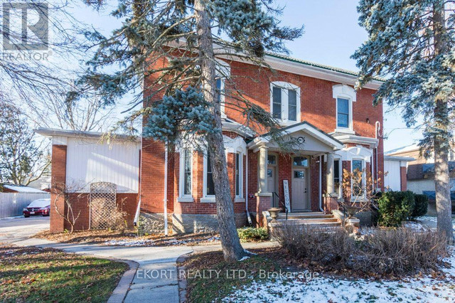 144 FOSTER AVE Belleville, Ontario in Houses for Sale in Belleville - Image 2