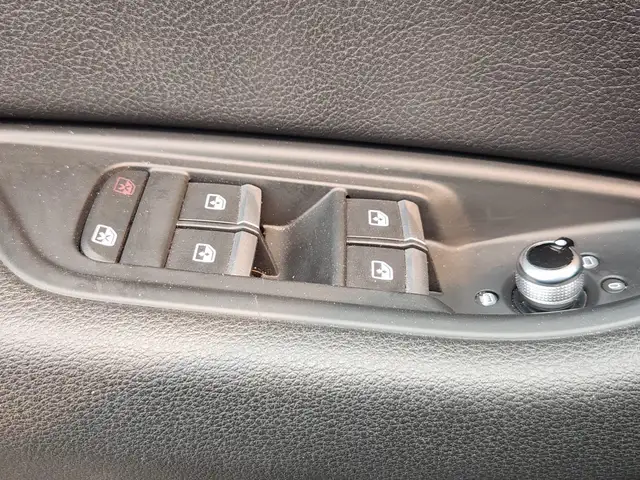 2018 Audi A4 2.0T Progressiv5411621822804992010