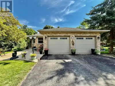 Welcome to 308 Mary street, in the town of Walkerton. This three bedroom bungalow sits on a dead end...
