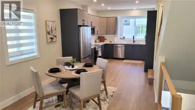 REDUCED! ''Brand New Snapdragon Court End Unit Townhome'' 2 Bedroom + Den 2 Bathroom Premium Living...