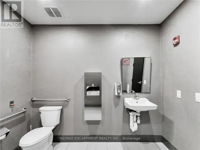 5045 MAINWAY Burlington (Uptown), Ontario in Commercial & Office Space for Rent in Oakville / Halton Region - Image 10