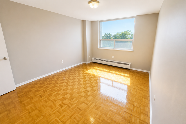 1 BEDROOM APARTMENT FOR RENT in Long Term Rentals in City of Toronto - Image 8