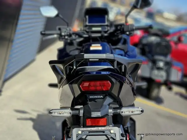 Honda NT1100 in Street, Cruisers & Choppers in Oshawa / Durham Region - Image 15