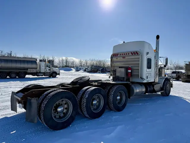 2014 KENWORTH T800 in Heavy Trucks in Saskatoon - Image 6