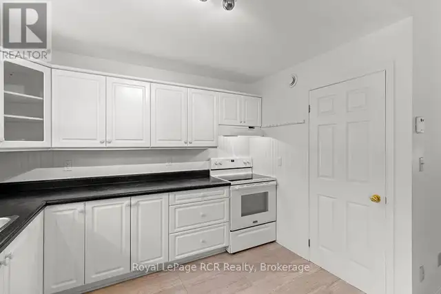 83 LAKEWOOD COUNTRY LANE Northern Bruce Peninsula, Ontario in Houses for Sale in Owen Sound - Image 21