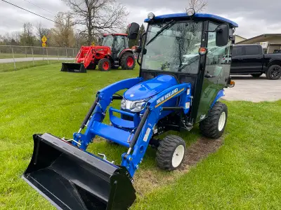 25hp, heated cab, loader with SSL Qtach bucket , cash discounts or 0% offers HOURS: 3 If you would l...