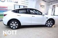 Basic Info: Body: SUV Mileage: 70,246 kms Interior: All Black Exterior: White Mechanical: Battery: L... (image 5)