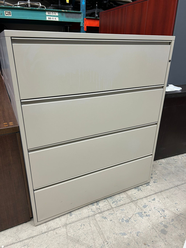 Herman Miller 4 Drawer Filing Cabinet-Solid Wood Filing Cabinet! in Bookcases & Shelving Units in Mississauga / Peel Region - Image 4