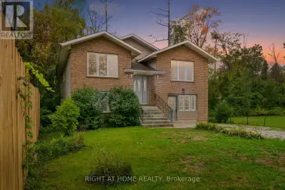 Welcome to 138 45th Street North, ideally located in the heart of Wasaga Beach. This spacious home o...