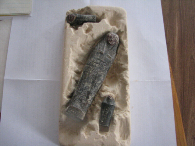 Egyptian Pyramid Mummy Display in Arts & Collectibles in Annapolis Valley - Image 3