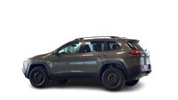 Recent Arrival! 2015 Jeep Cherokee Trailhawk Eco Green Pearlcoat 7 & 4 Pin Wiring Harness, 8.4" Touc... (image 8)