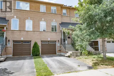 A newly-renovated townhome on a quiet, family-friendly crescent in the heart of River Oaks, one of O...