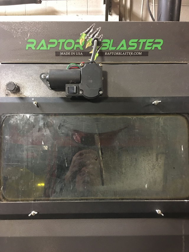 2025 We Are OFFERING VAPOR BLASTING AT OLD MOTORCYCLE SHOP...    in Street, Cruisers & Choppers in Calgary - Image 2