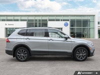 * 4MOTION All-Wheel Drive * Panoramic Moonroof * Automatic LED headlights and LED tail lights * Powe... (image 5)