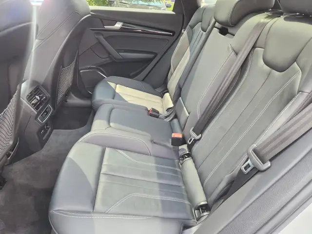 2022 Audi Q5 45 Progressiv5411621815143731214